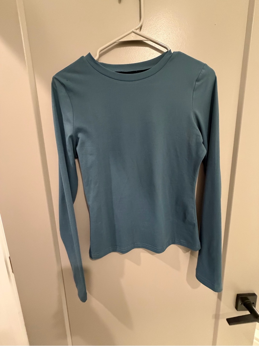 Long Sleeve Crew Neck Top in Slate Blue